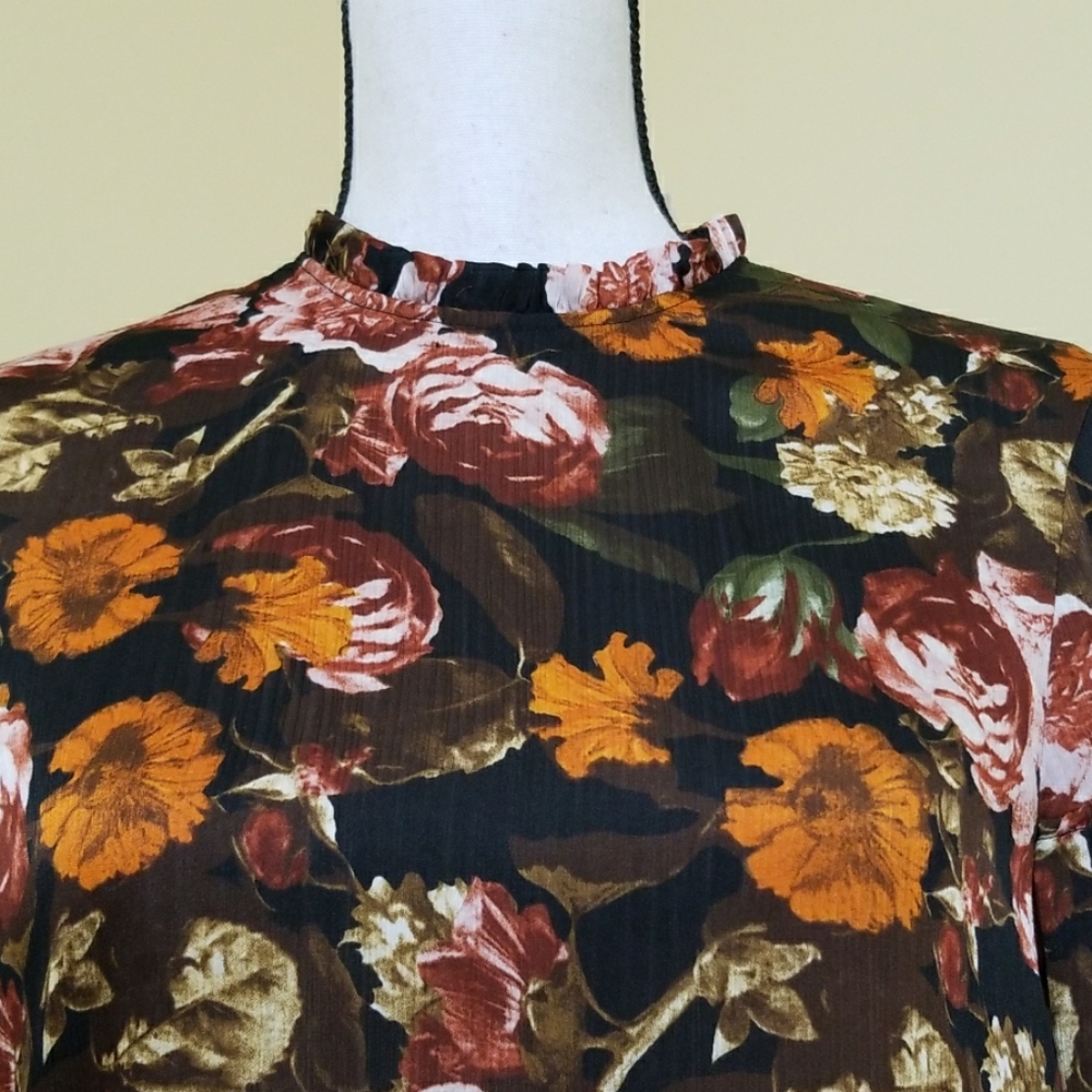 H&M blouse - Picture 2 of 8